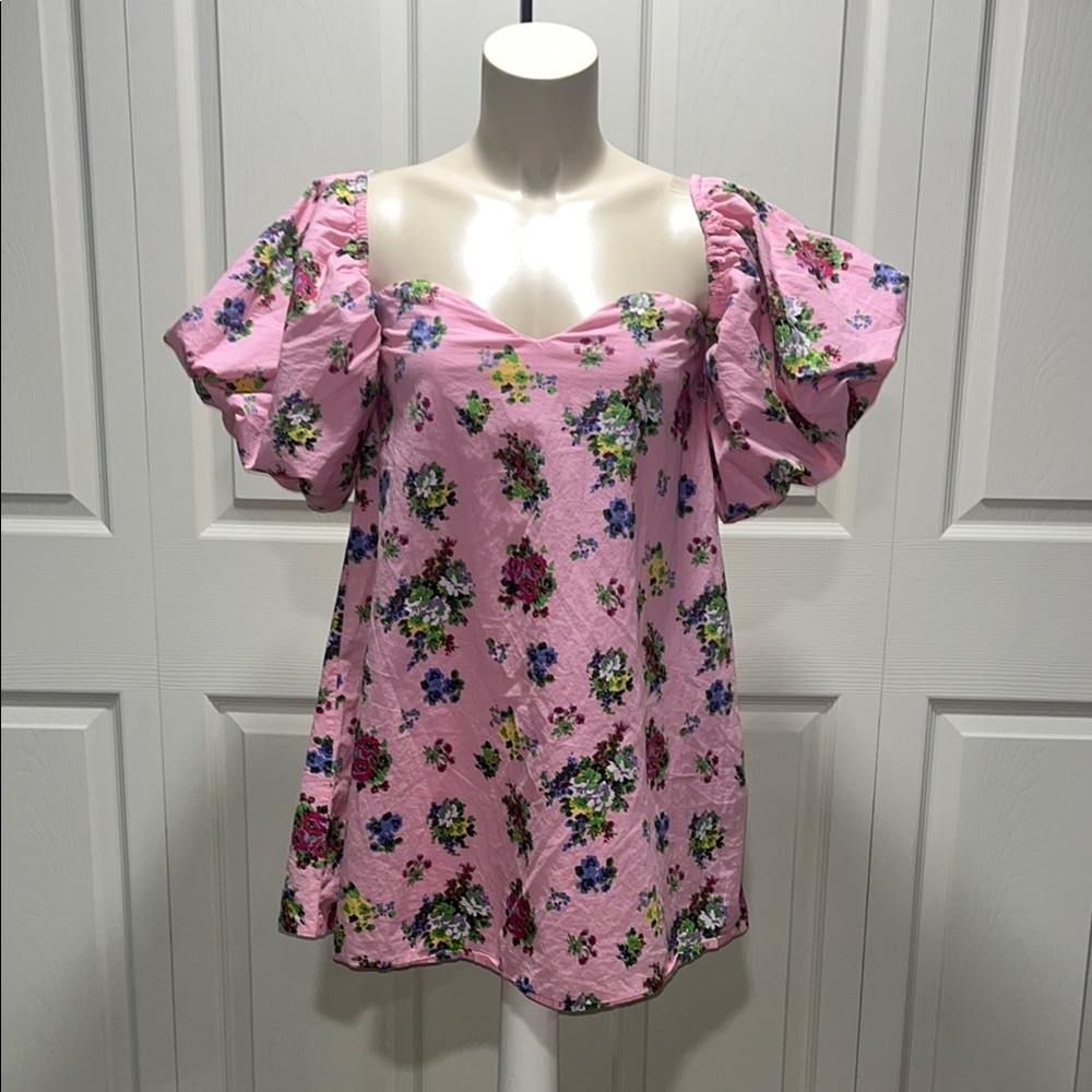 Pink Mini Dress with Bell Sleeves and Ruffled Style